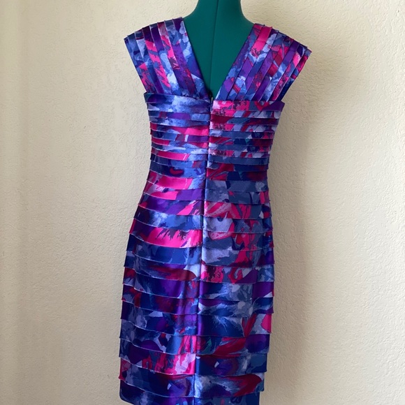 SOLD RAINBOW JONES NEW YORK COLORFUL PINK AND PURPLE PLEATED MIDI DRESS SIZE 8 - Picture 3 of 7